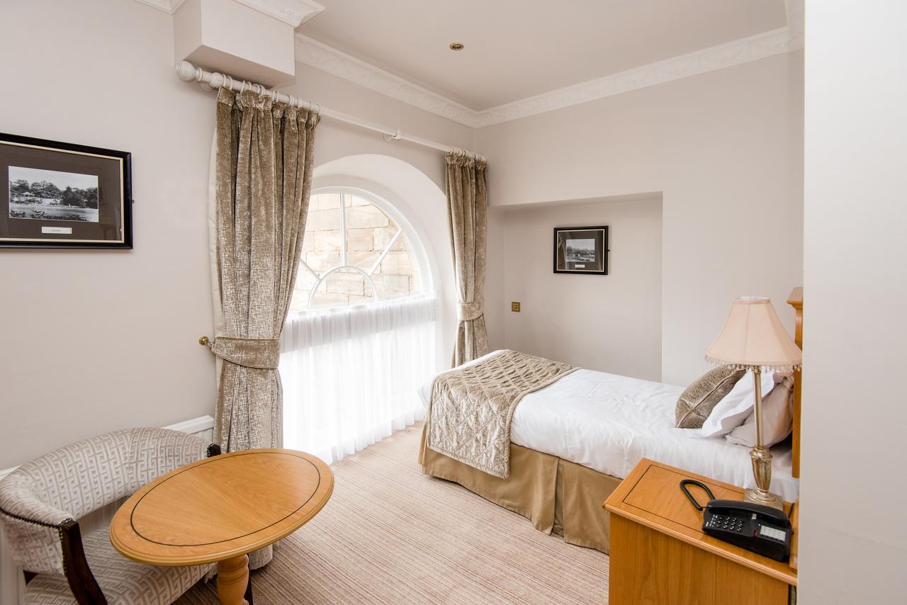 ווייקפילד Waterton Park Hotel מראה חיצוני תמונה